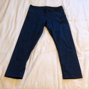 Lululemon Wunder Under cropped leggings